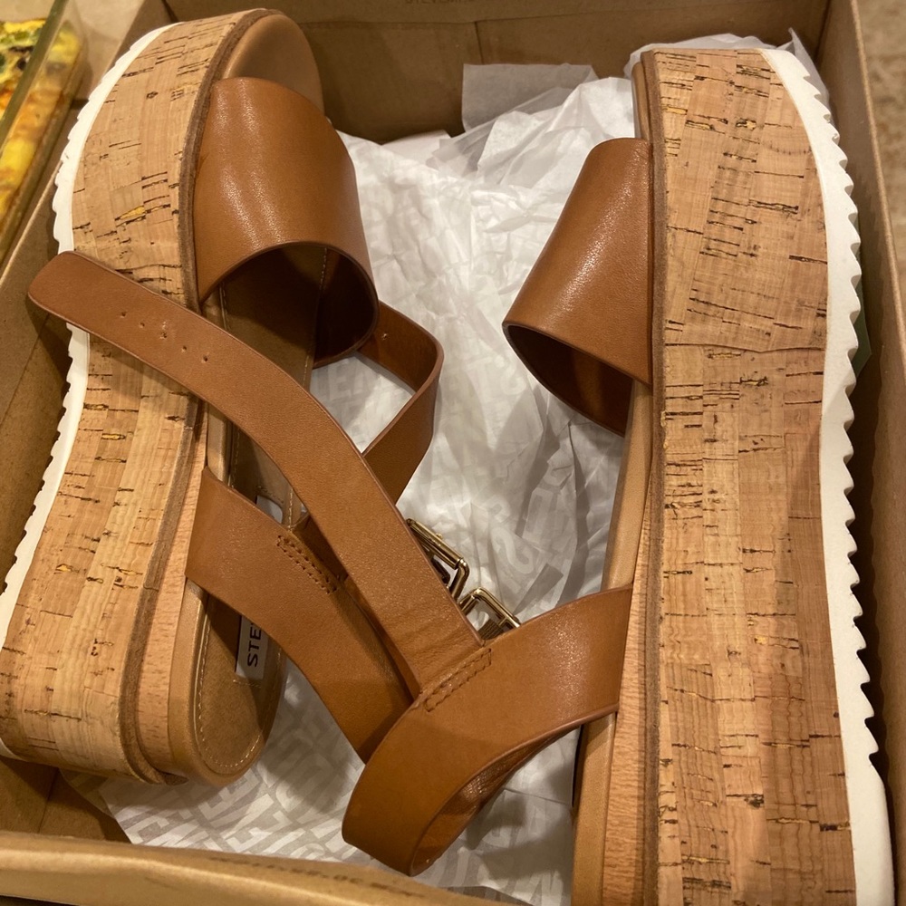 Worn once brown steve madden sandals!